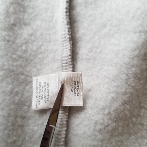 Victoria's Secret Grey Fleece Robe - Picture 6 of 11